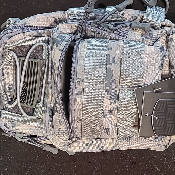 EastWest Digital Tactical Sling Bag - Picture 7 of 16